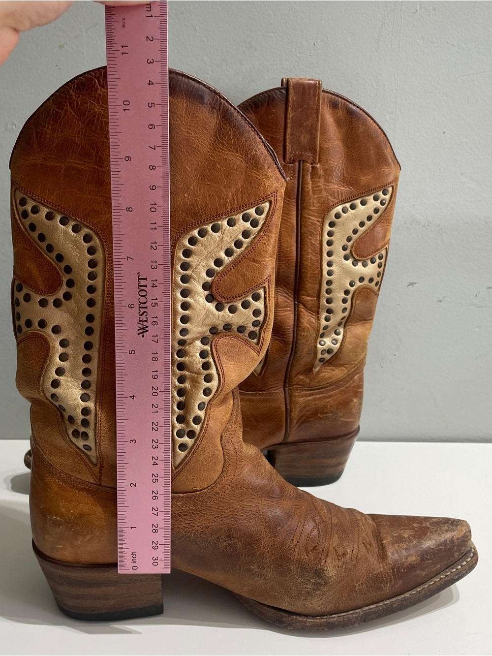 Women's 9M Frye Daisy Duke Tan Leather Studded Cowboy Boots 77786  Cowgirl - Picture 11 of 13